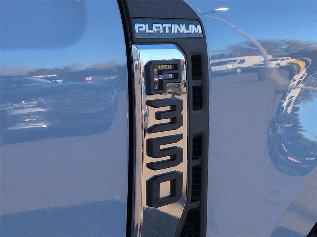 2026 Ford F-350Sd Platinum - Image 29