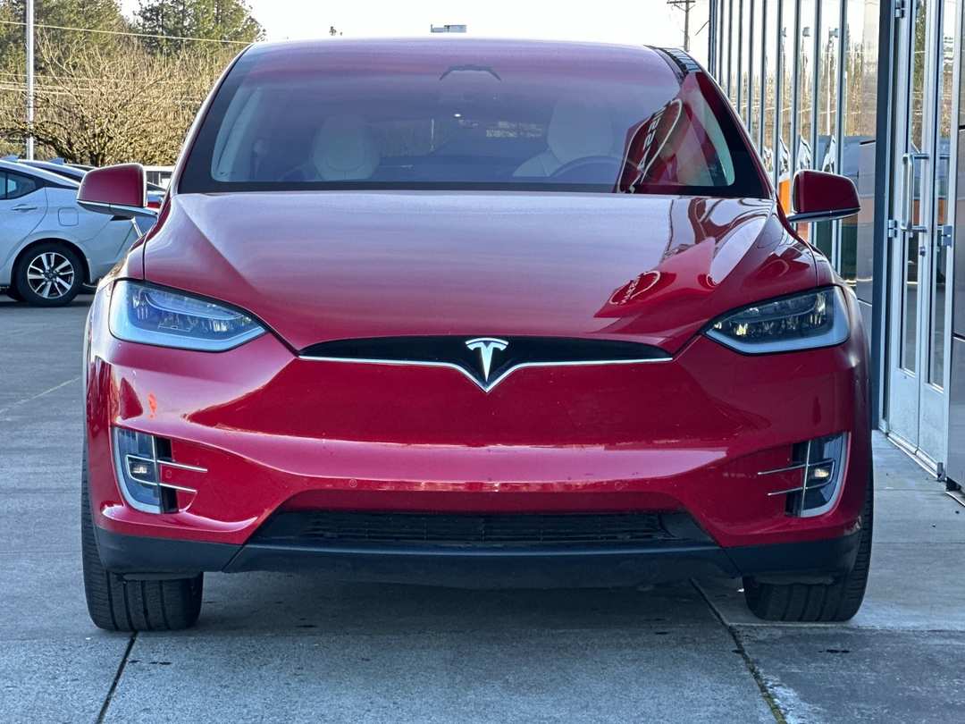 2017 Tesla Model X - Image 8