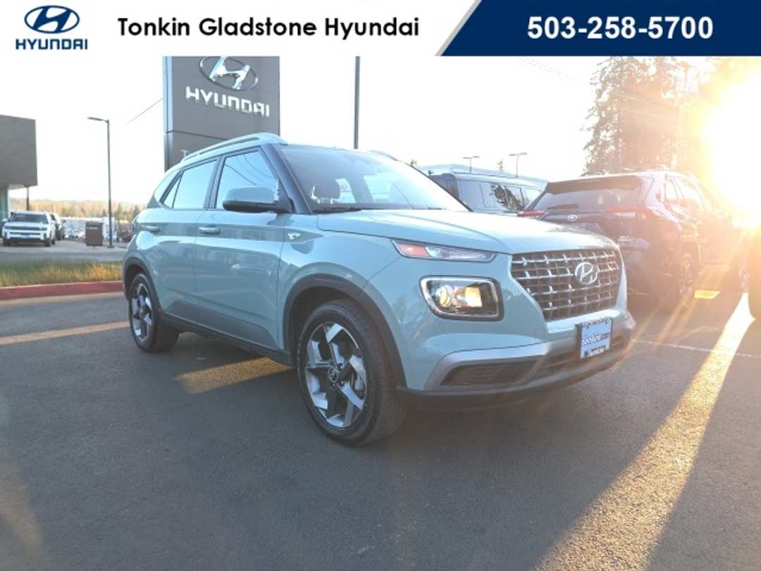 2025 Hyundai Venue SEL - Image 2