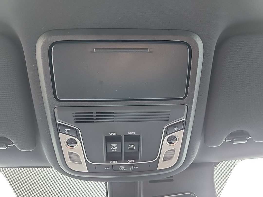 2026 Honda Ridgeline Black Edition - Image 11