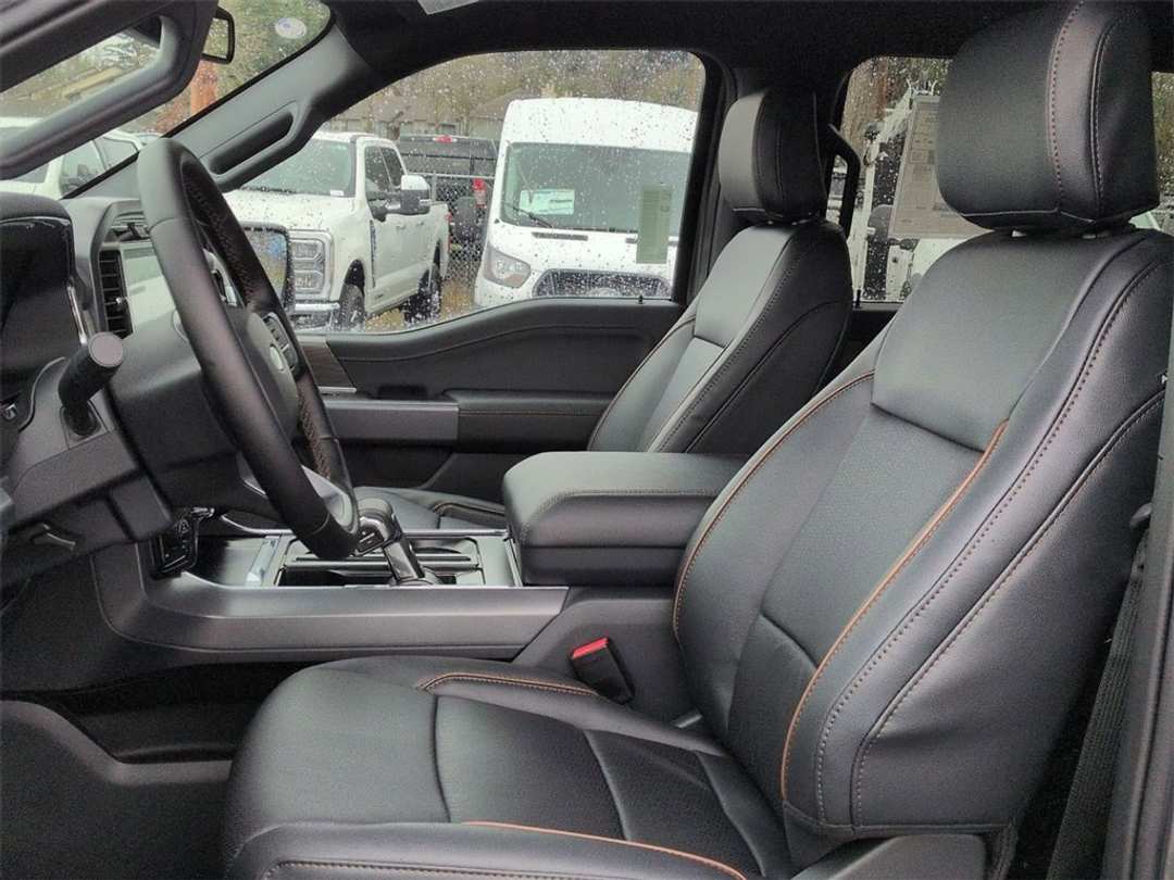 2026 Ford F-150 Lariat - Image 13