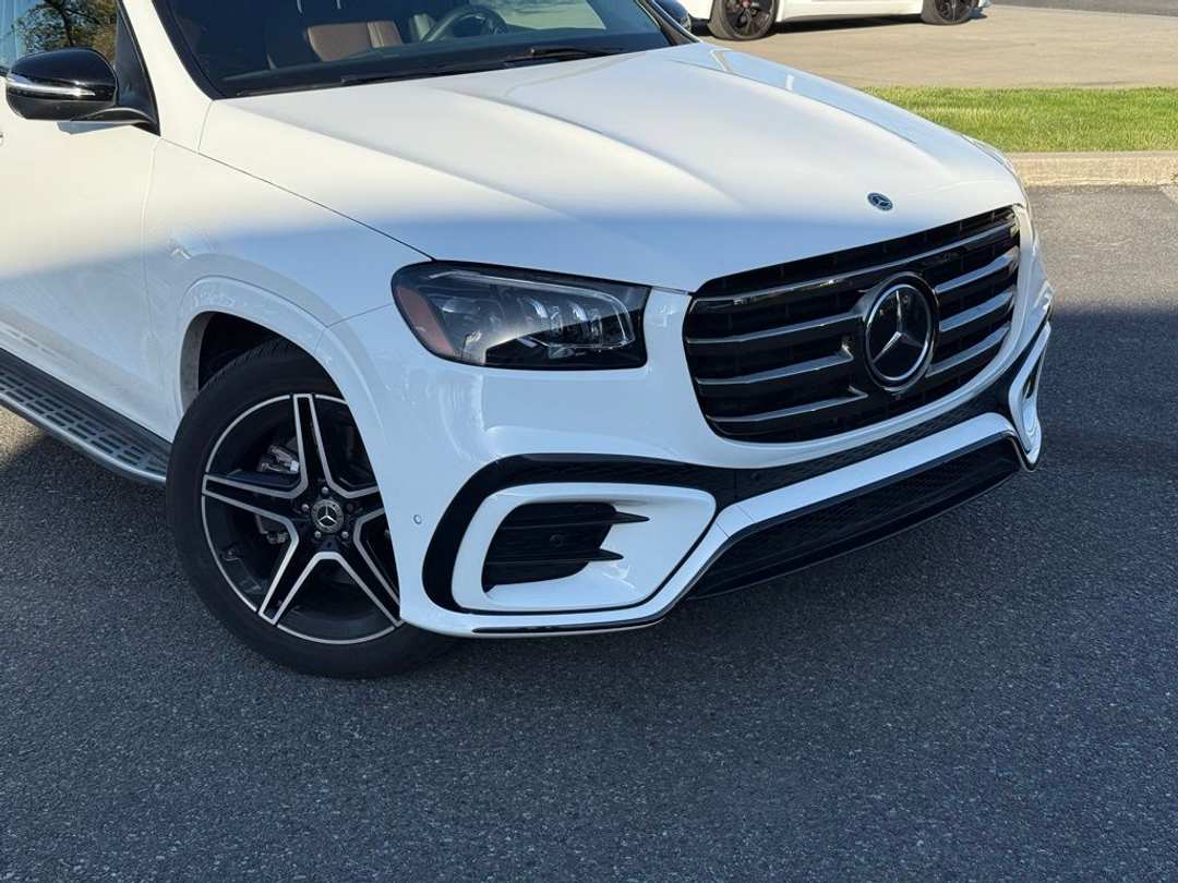 2024 Mercedes-Benz GLS 450 - Image 2