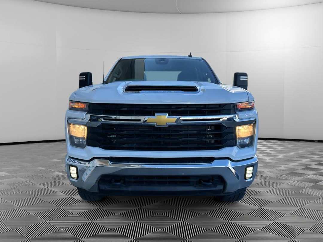 2024 Chevrolet Silverado LT - Image 2