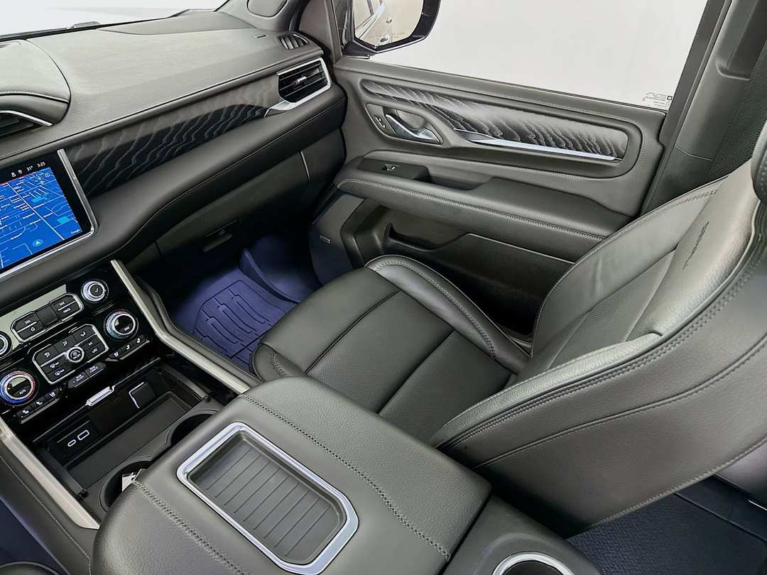 2024 GMC Yukon Denali - Image 26
