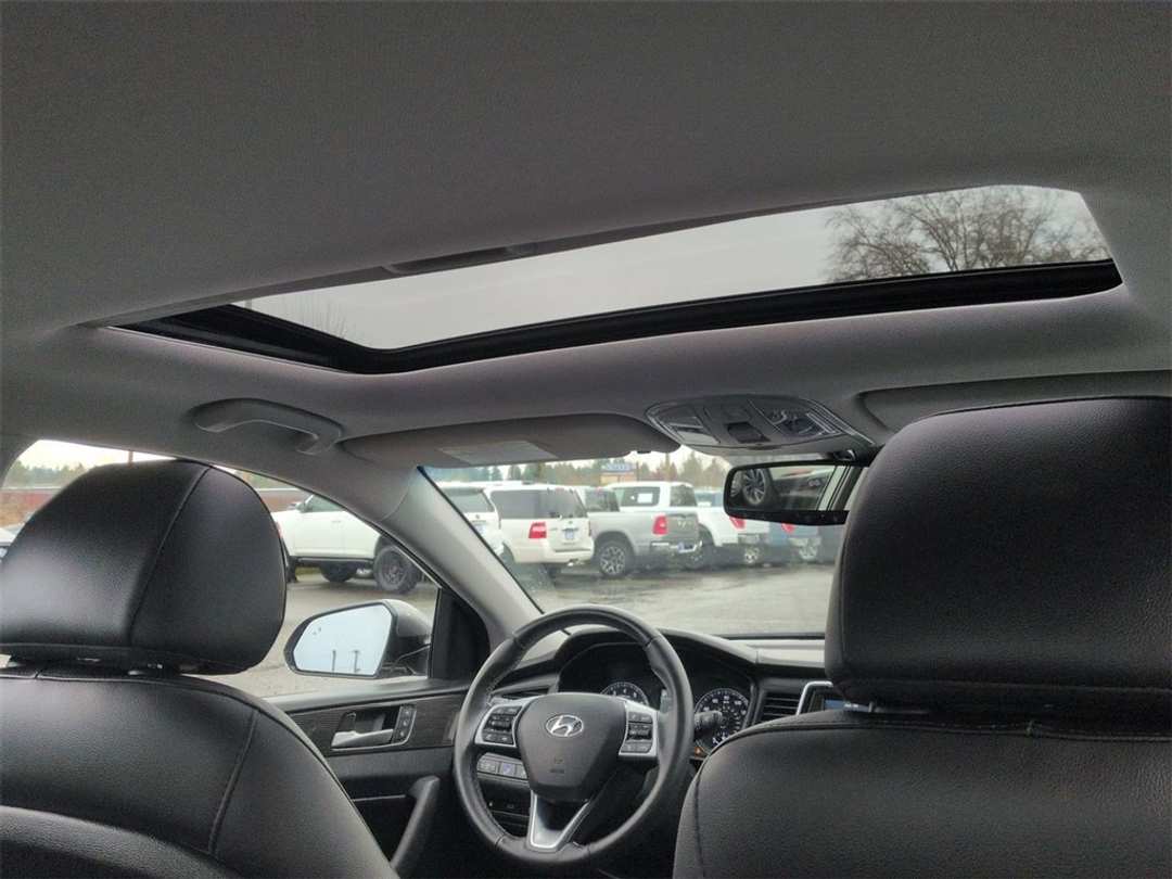 2018 Hyundai Sonata Limited - Image 30