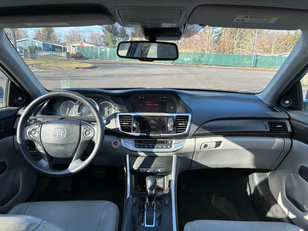 2015 Honda Accord EXL - Image 15