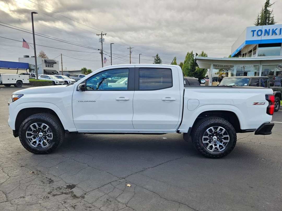 2026 Chevrolet Colorado Z71 - Image 3