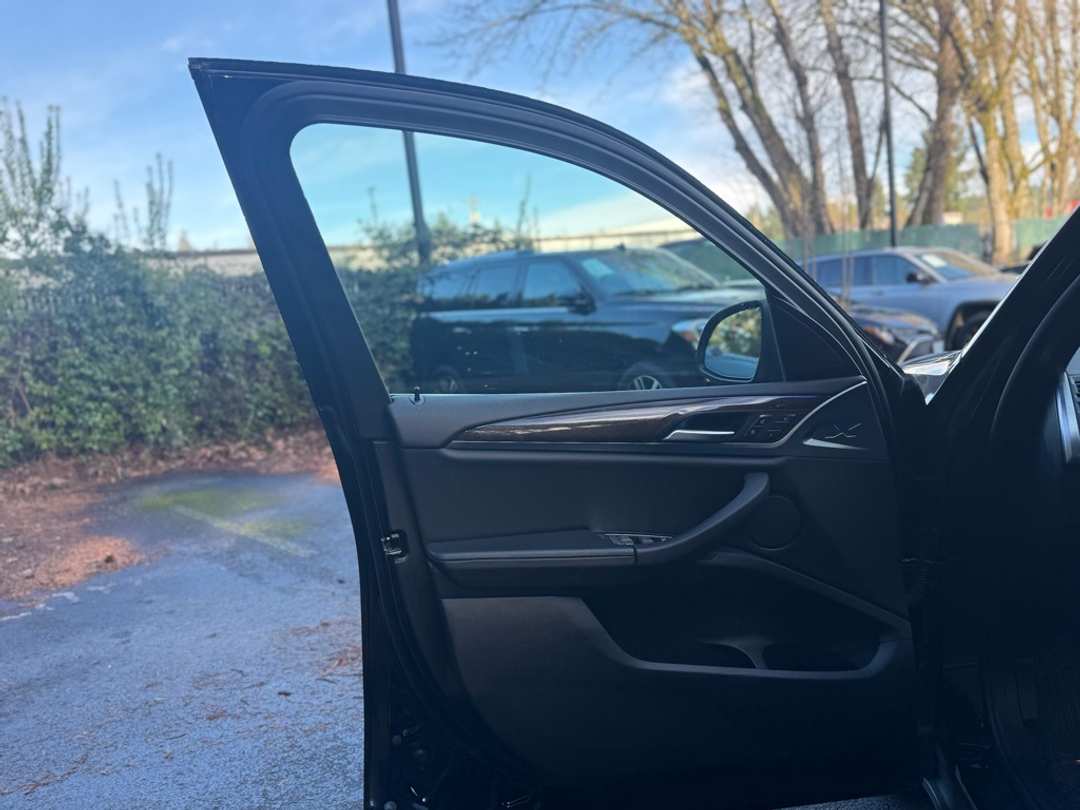 2023 BMW X3 xDrive30i - Image 24