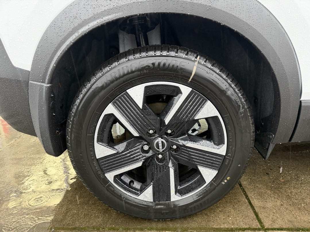 2026 Nissan Kicks SV - Image 9