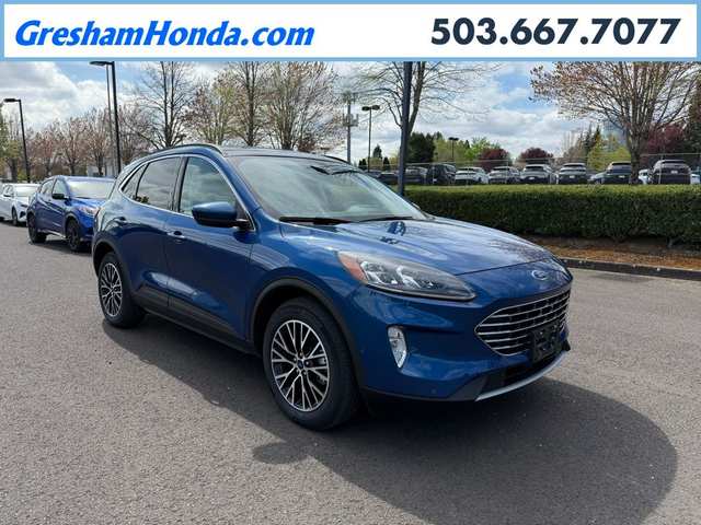 2022 Ford Escape Titanium