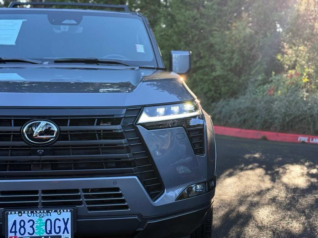 2024 Lexus GX 550 Luxury - Image 6