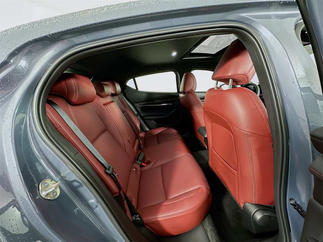 2026 MAZDA Mazda3 2.5 S Carbon Edition - Image 27