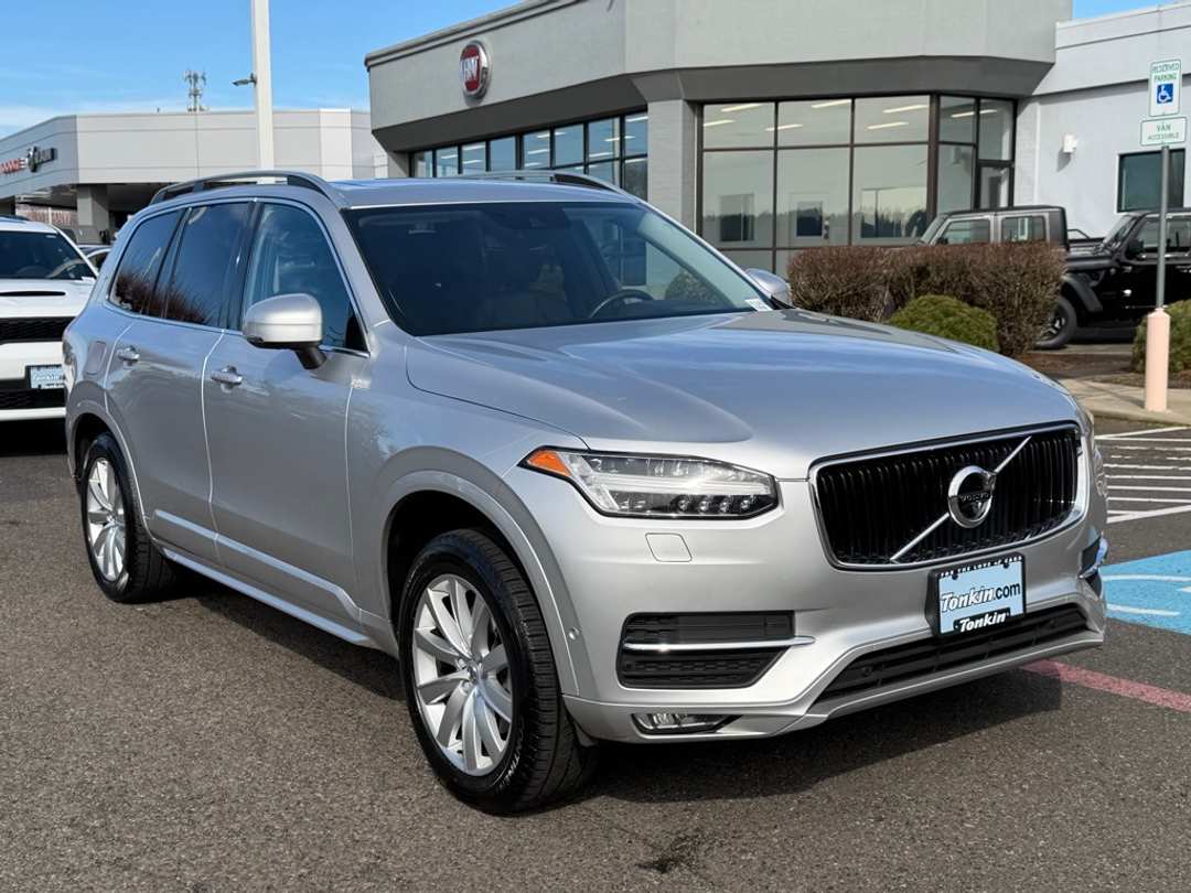 2018 Volvo Xc90 T6 Momentum - Image 2