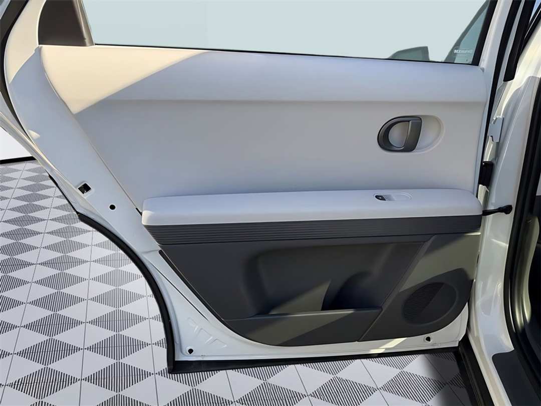 2026 Hyundai Ioniq 5 SEL - Image 28