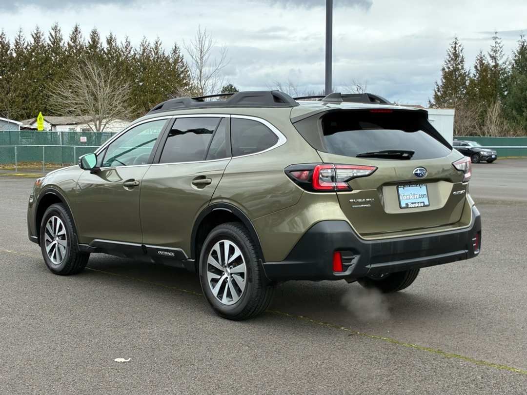 2021 Subaru Outback Premium - Image 5