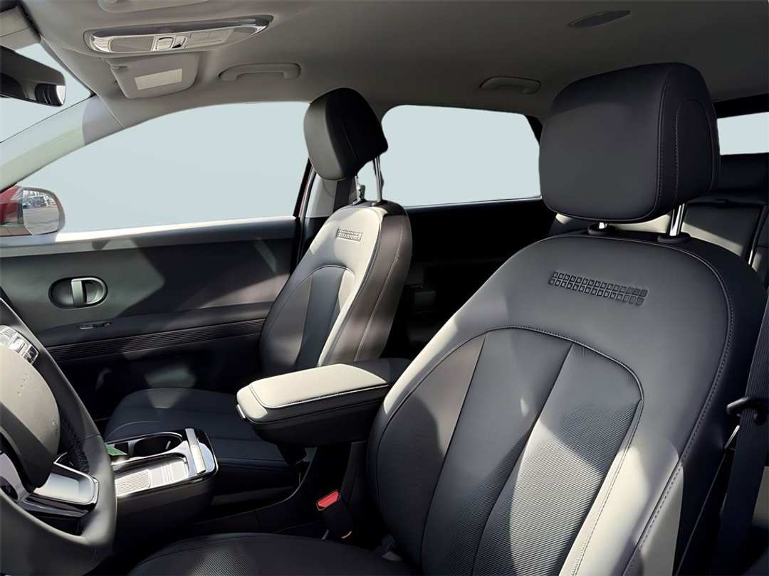 2026 Hyundai Ioniq 5 SEL - Image 14