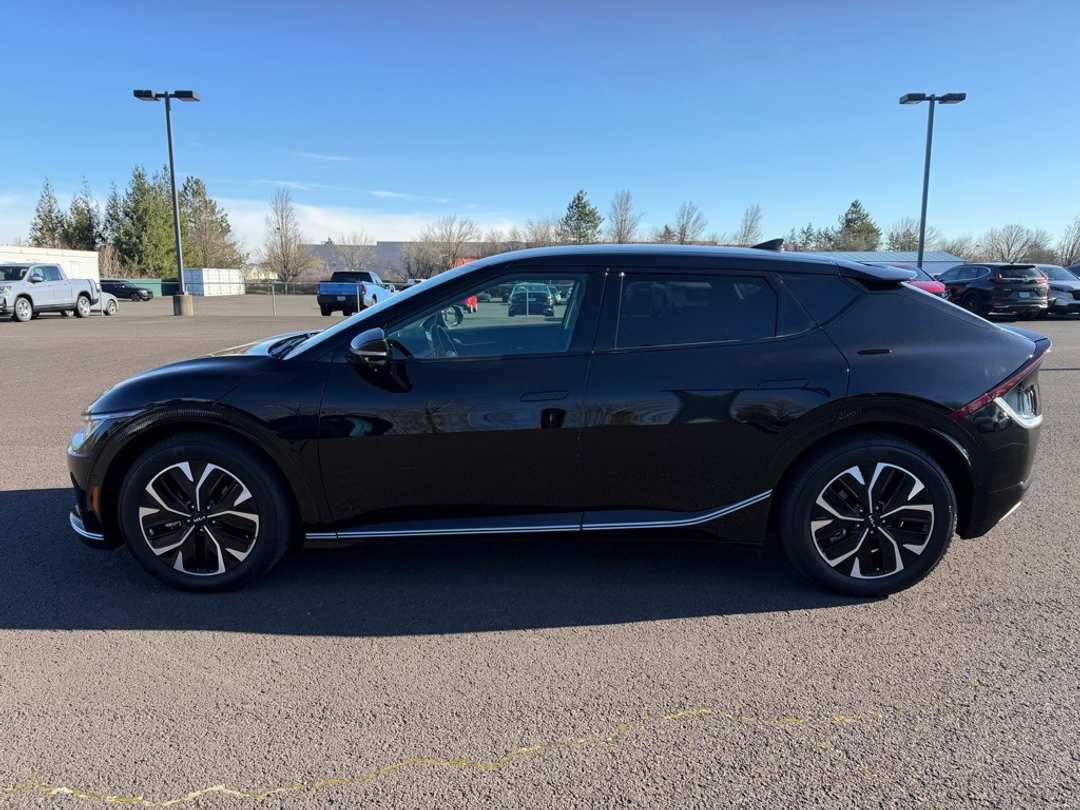 2022 Kia Ev6 Wind - Image 5