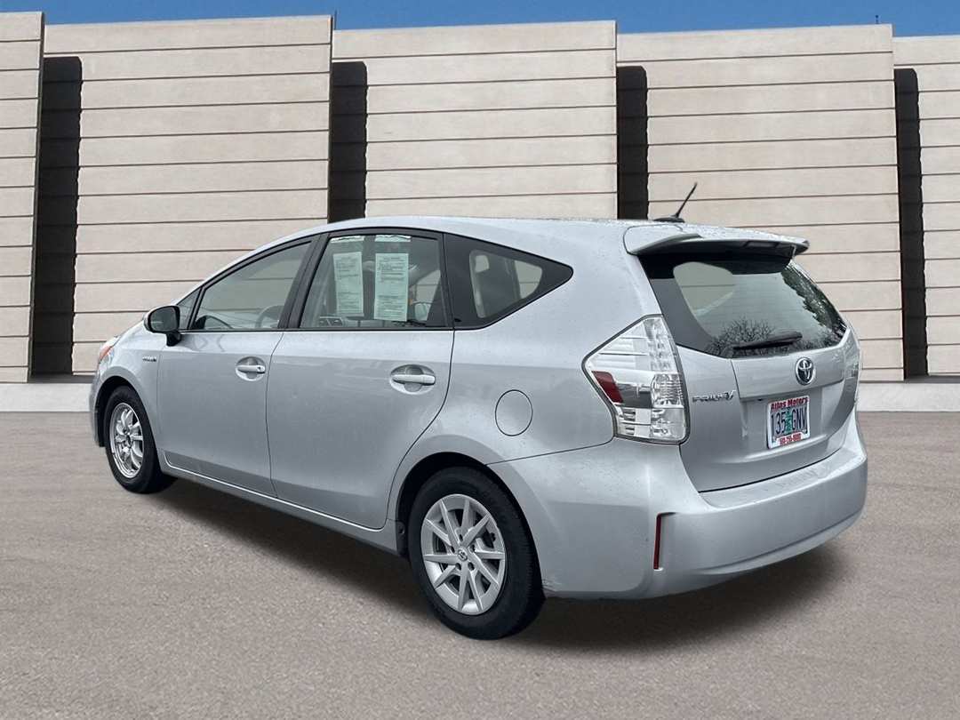 2012 Toyota Prius V - Image 3