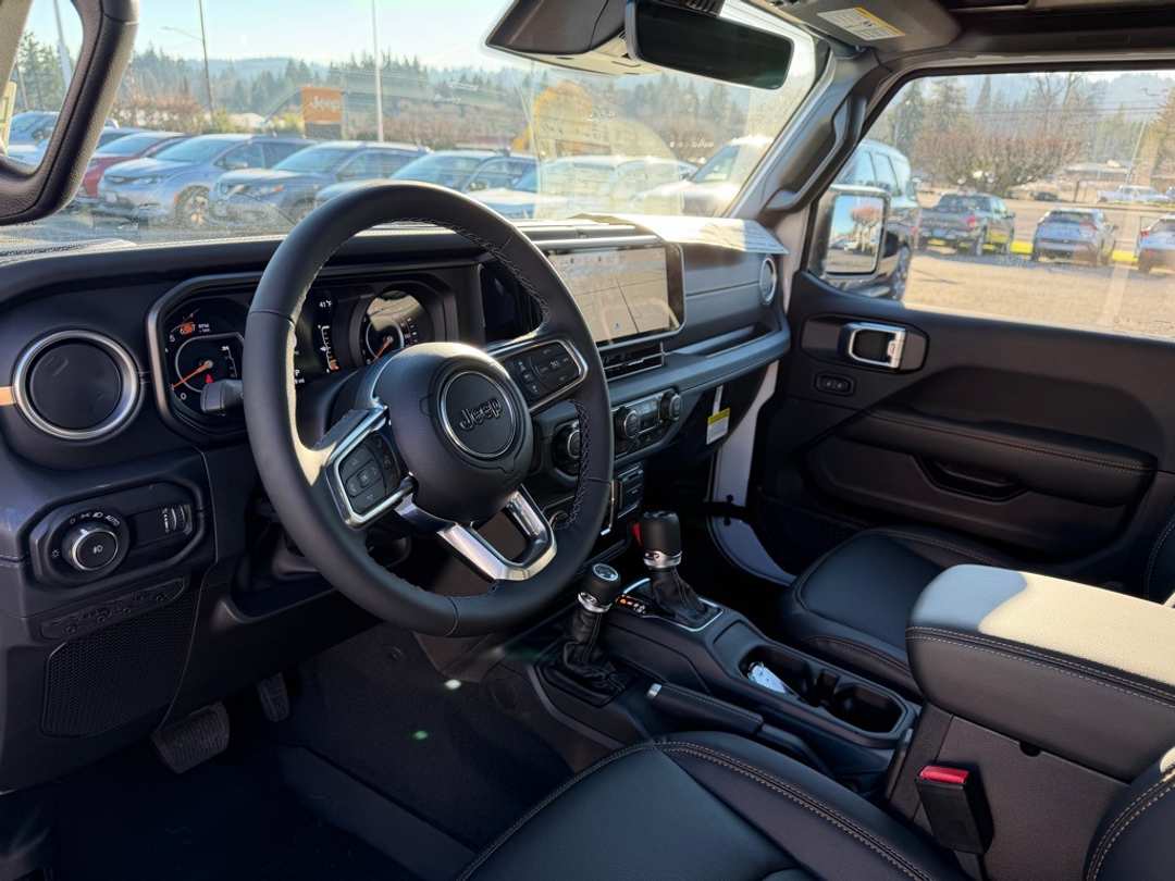 2026 Jeep Wrangler Sahara - Image 15