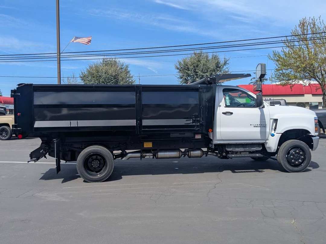 2024 Chevrolet Silverado 4500Hd Work - Image 7