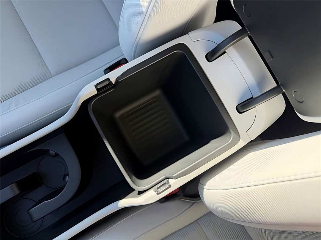 2026 Hyundai Kona SE - Image 25