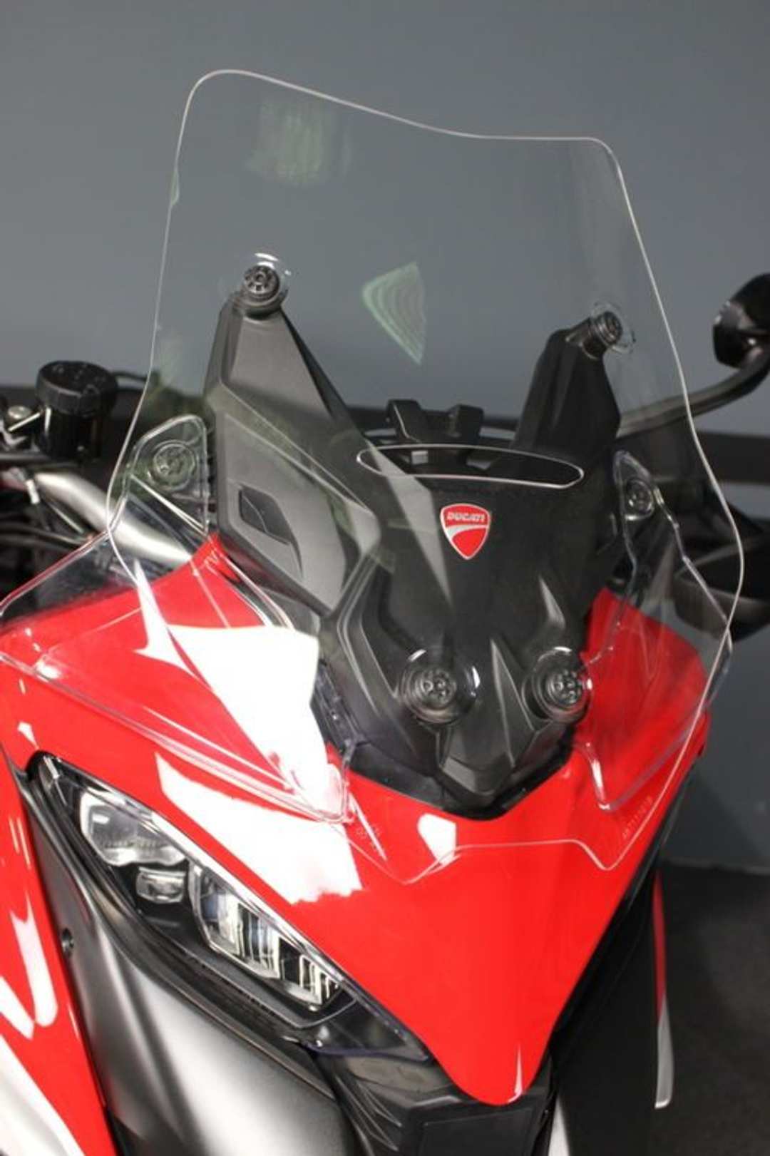 2022 Ducati Multistrada V4 S Travel & Radar Spoked Wheel - Image 6