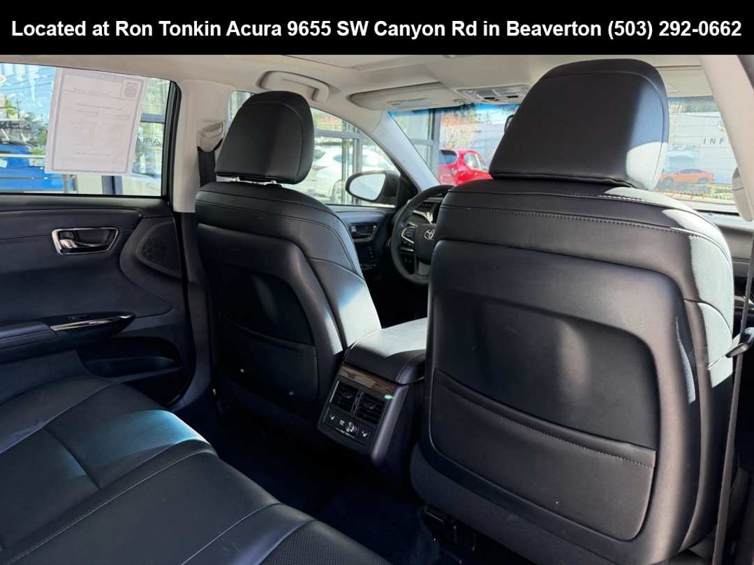 2014 Toyota Avalon Limited - Image 31