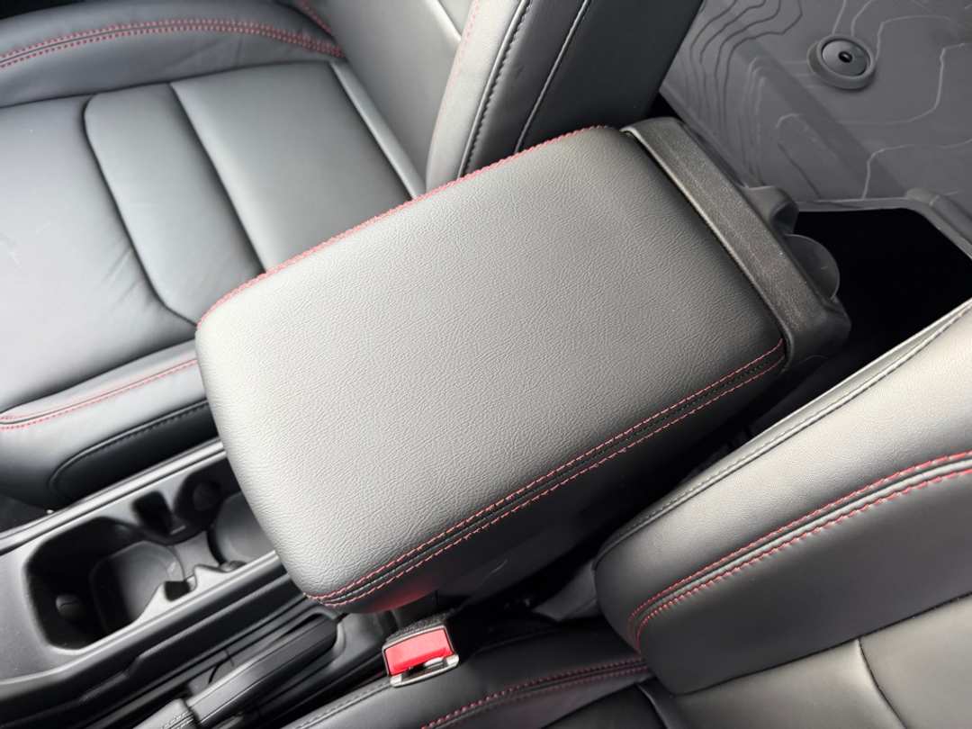 2026 Jeep Wrangler Rubicon X - Image 25