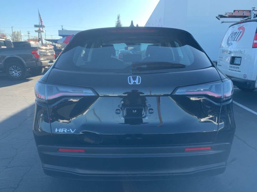 2025 Honda HR-V LX - Image 3