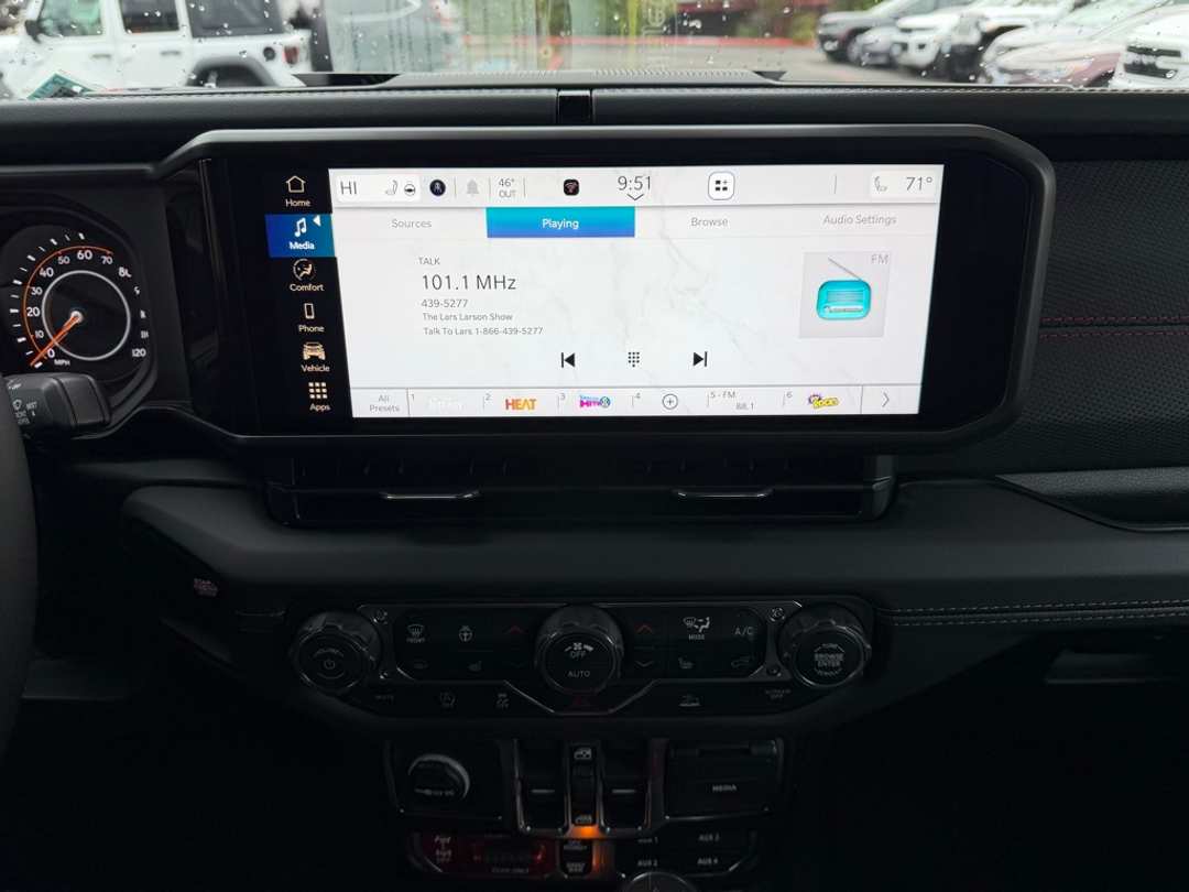 2026 Jeep Wrangler Rubicon - Image 21