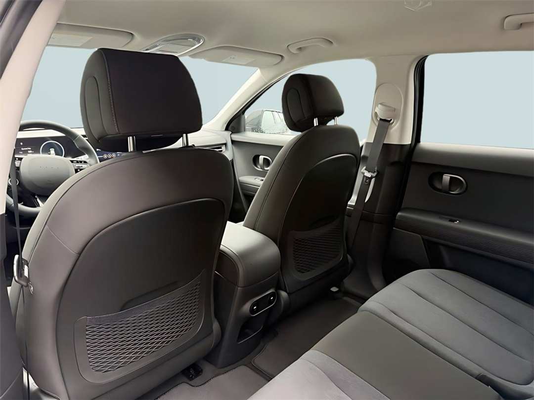 2026 Hyundai Ioniq 5 SE - Image 31