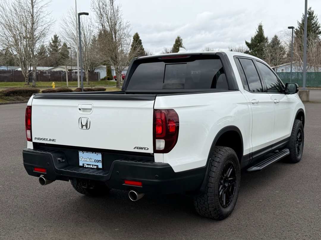 2022 Honda Ridgeline Black Edition - Image 8