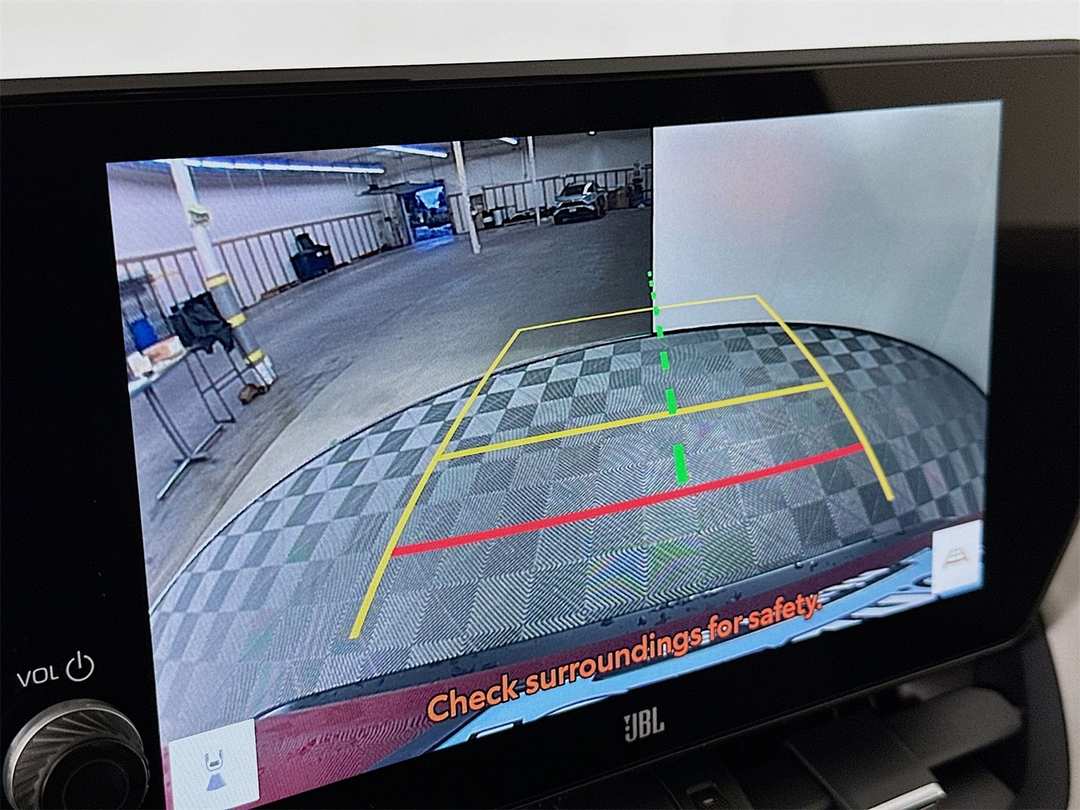 2025 Toyota Rav4 XLE Premium - Image 14