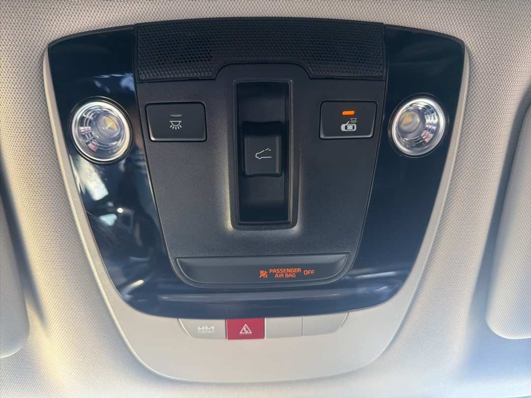 2024 Kia Sportage EX - Image 40