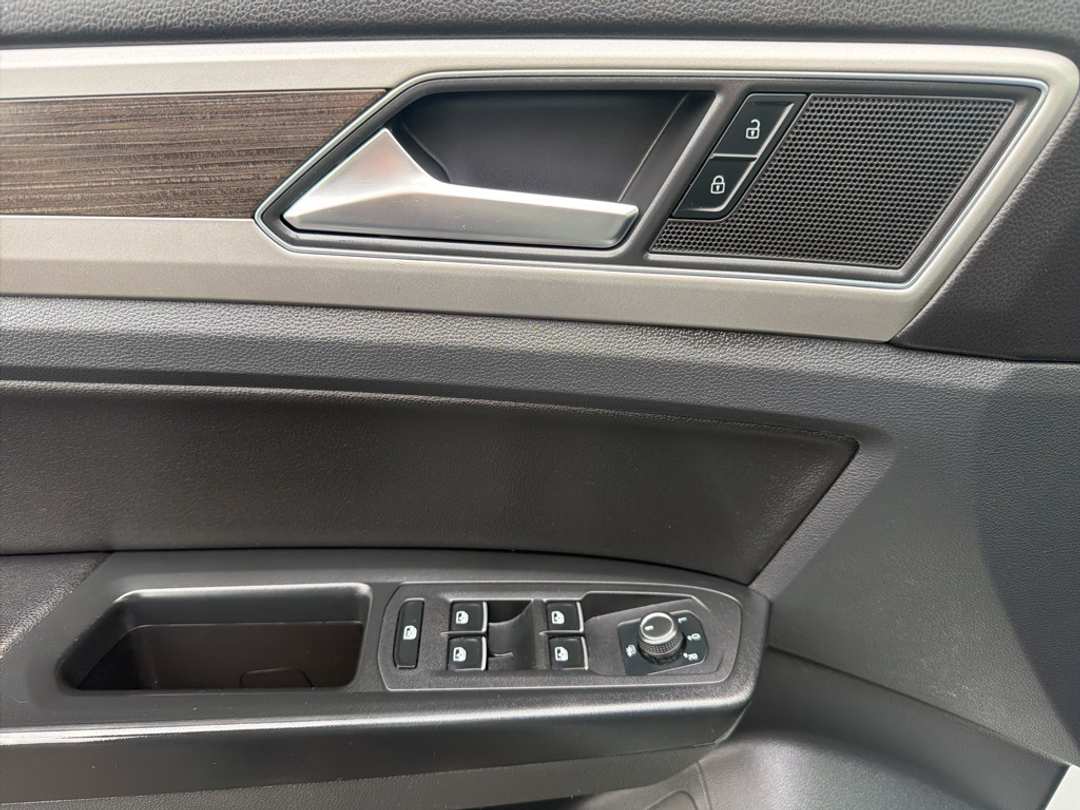 2018 Volkswagen Atlas SEL - Image 13