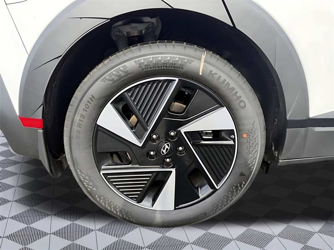 2026 Hyundai Ioniq 5 SE - Image 9