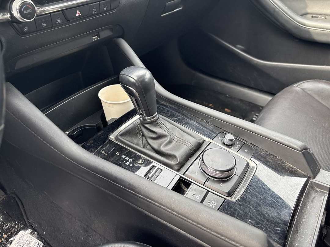 2019 MAZDA Mazda3 Sport GT - Image 2