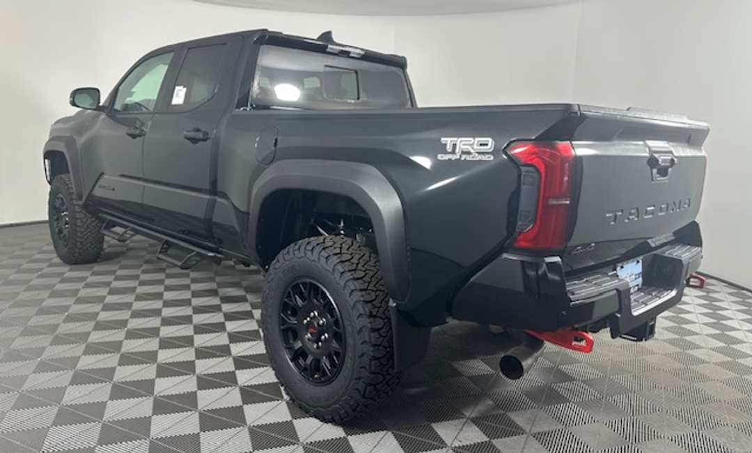 Toyota Tacoma - Image 6