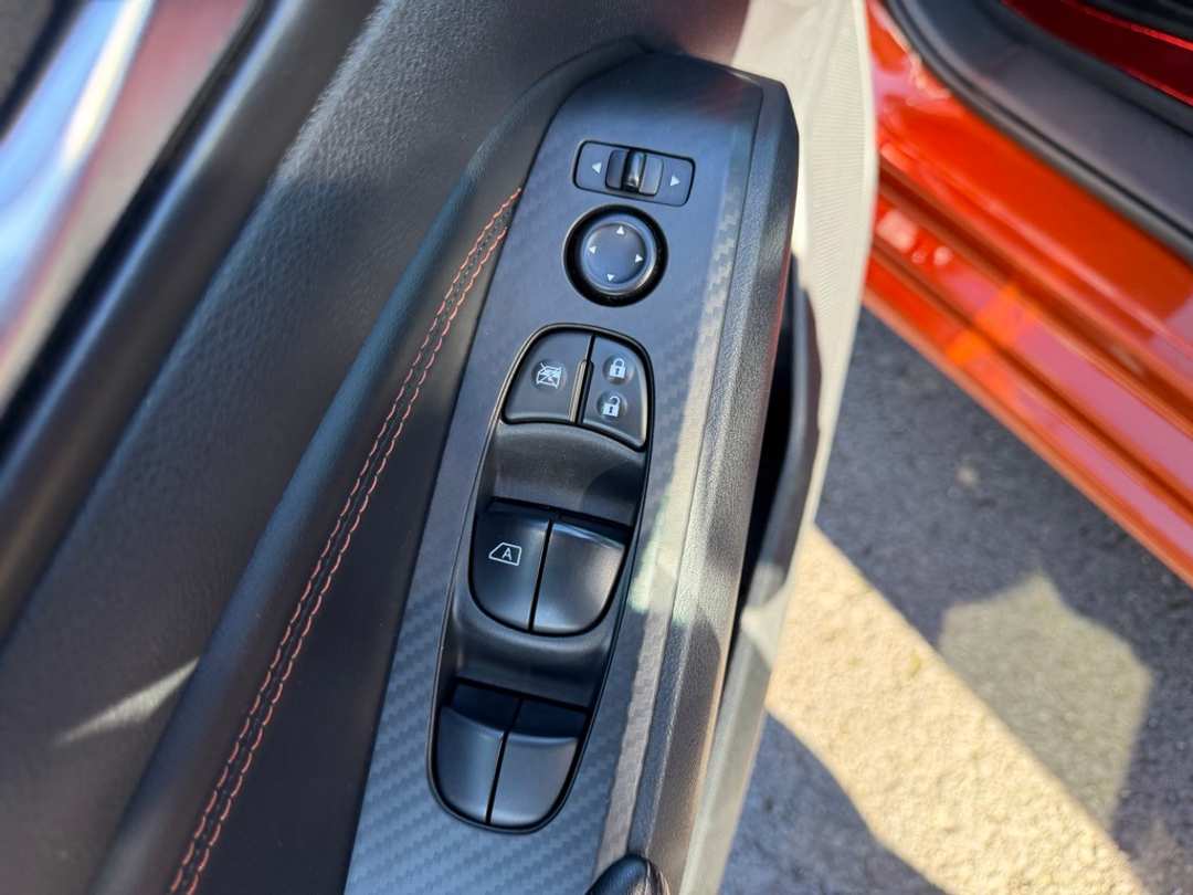 2021 Nissan Altima 2.5 SR - Image 13