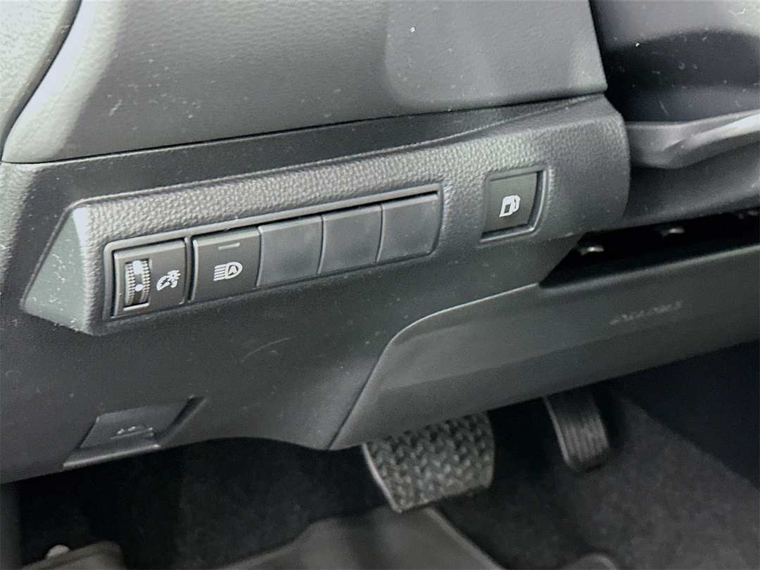 2026 Toyota Corolla LE - Image 10