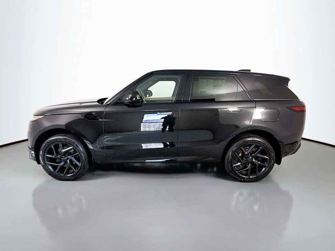 2026 Land Rover Range Rover Sport Dynamic SE - Image 2