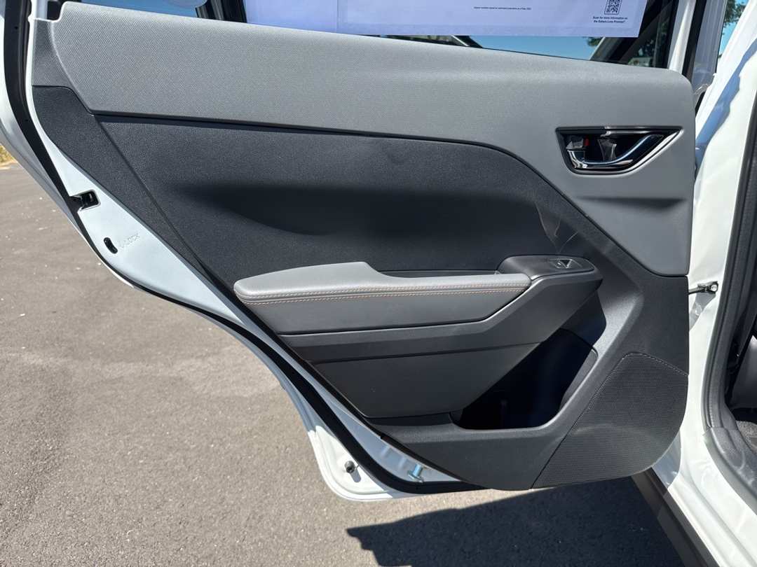 2025 Subaru Crosstrek Limited - Image 28