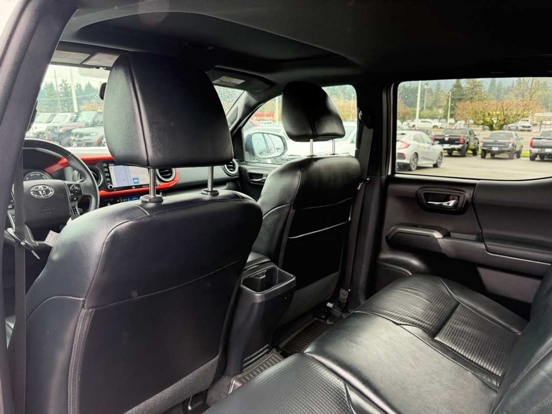 2020 Toyota Tacoma TRD OffRoad - Image 31