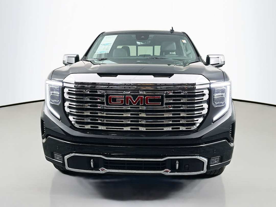 2024 GMC Sierra 1500 Denali - Image 3