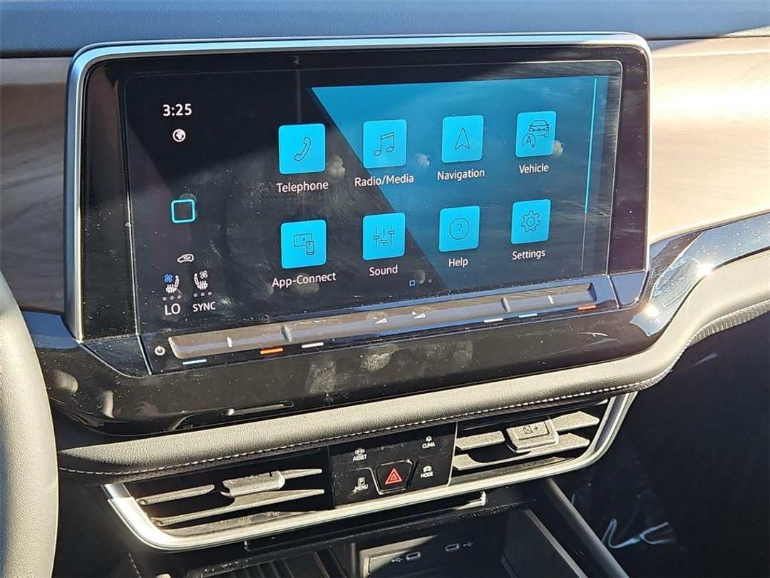 2025 Volkswagen Atlas 2.0T SE w/Technology - Image 17