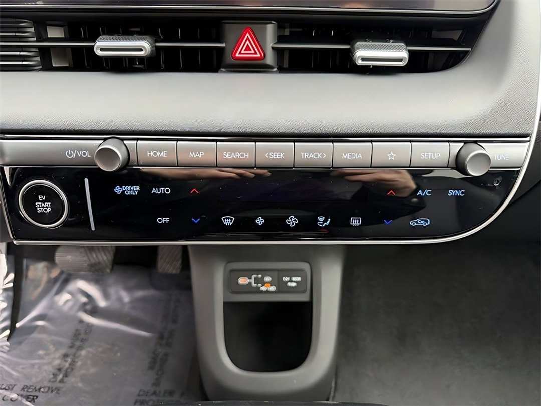 2026 Hyundai Ioniq 5 SEL - Image 23