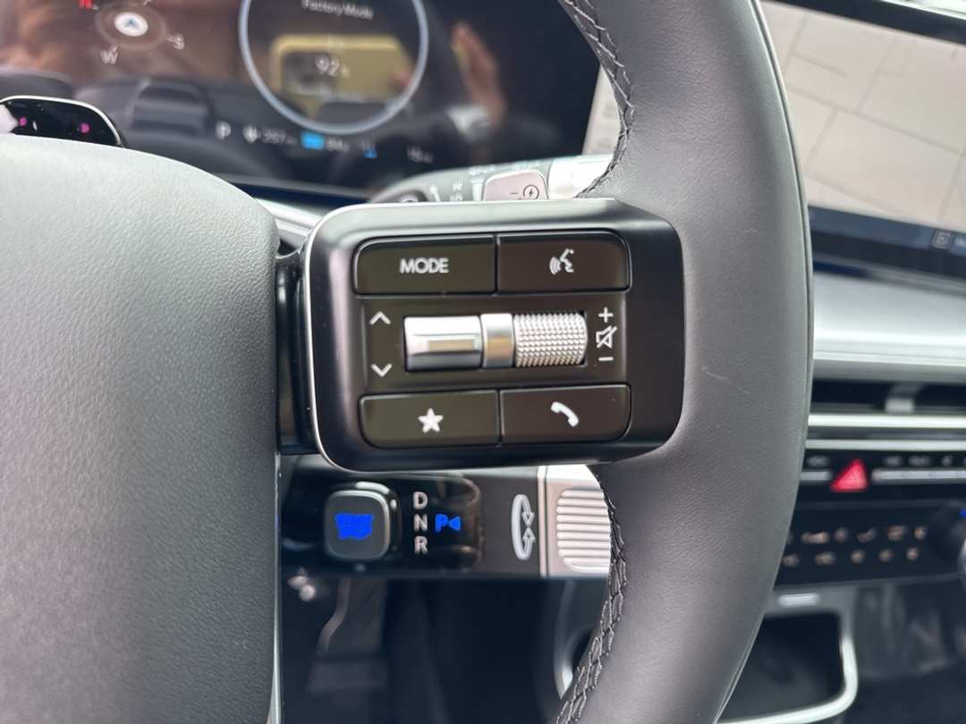 2026 Hyundai Ioniq 9 Performance Calligraphy - Image 38