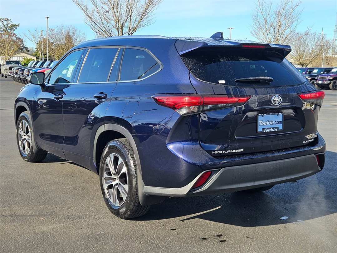 2020 Toyota Highlander XLE - Image 4