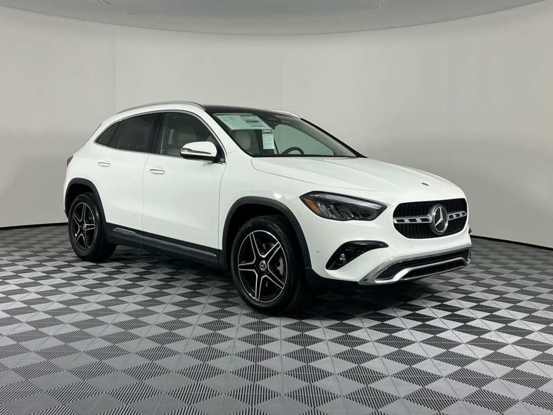 2026 Mercedes-Benz GLA 250 - Image 2