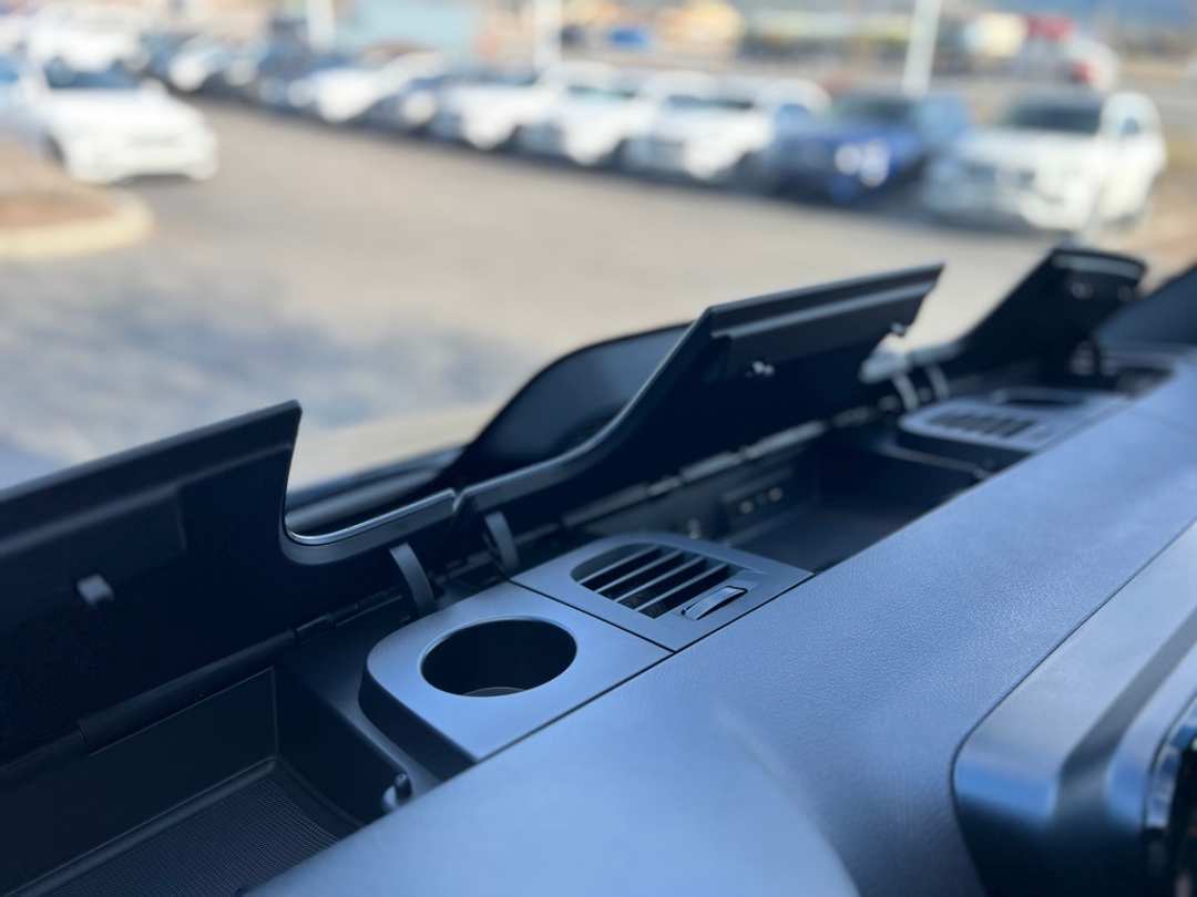 2025 Mercedes-Benz Sprinter 2500 Passenger 170 WB - Image 25